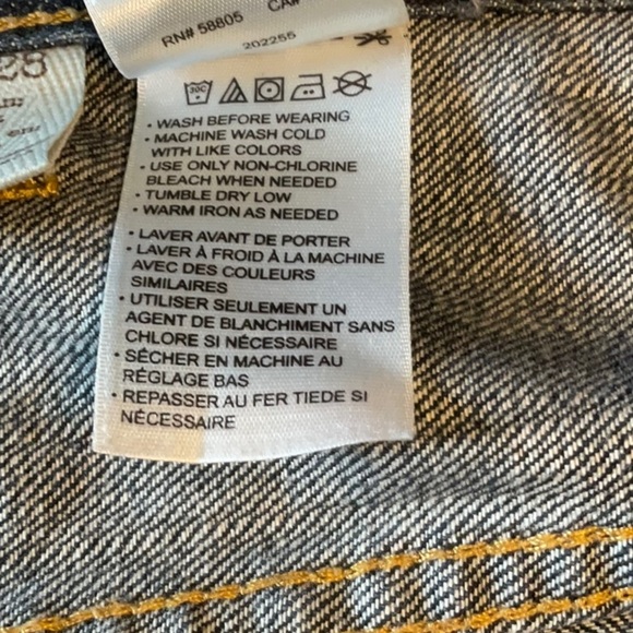 Relaxed Blue Jeans with Contrast Stitching - Picture 7 of 7